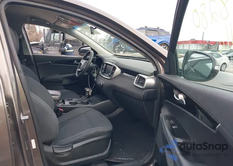 2019 Kia Sorento 2.4L Lx z USA, uszkodzony, nr VIN 5XYPG4A32KG478668